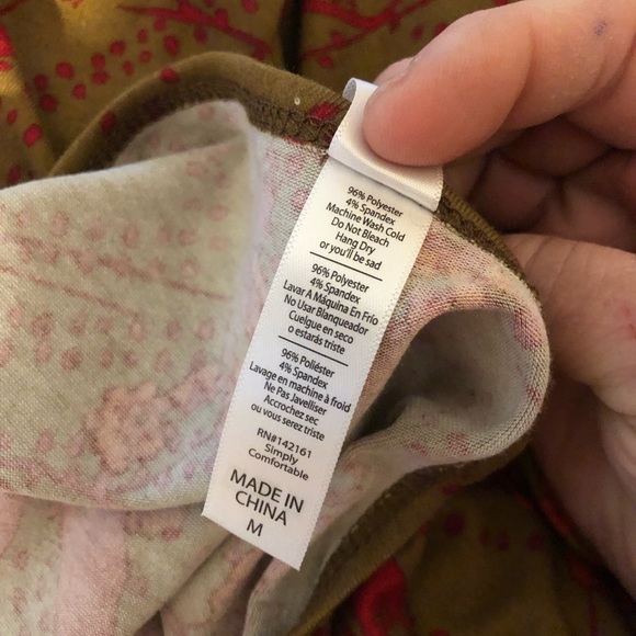 🌞LuLaRoe Perfect Tee Size Medium (Size Down 1-2) Floral - Picture 5 of 5